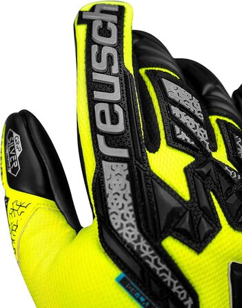 Воротарські рукавички Reusch Attrakt Freegel Silver: дихаючі, для чоловіків та жінок, підходять для будь-якої погоди та поверхні поля