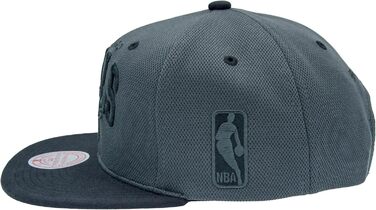 Кепка Mitchell & Ness Resist 3D Arch Snapback Chicago Bulls (NBA/NHL), сіра