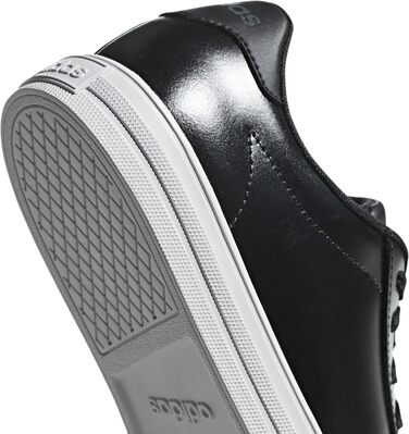 Жіночі баскетбольні кросівки Adidas Daily 2.0, розмір 36 EU, чорного кольору