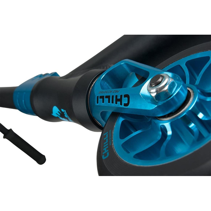 Трюковий самокат Chilli Pro Reaper 110 мм Wave чорний-синій з наклейкою F26 і гриптейпом