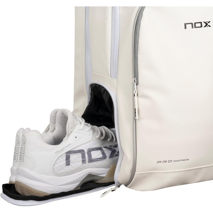 Рюкзак для падел-тенісу NOX Pro Series 28л: захист ракетки та ноутбука, вентильоване відділення для взуття, білий