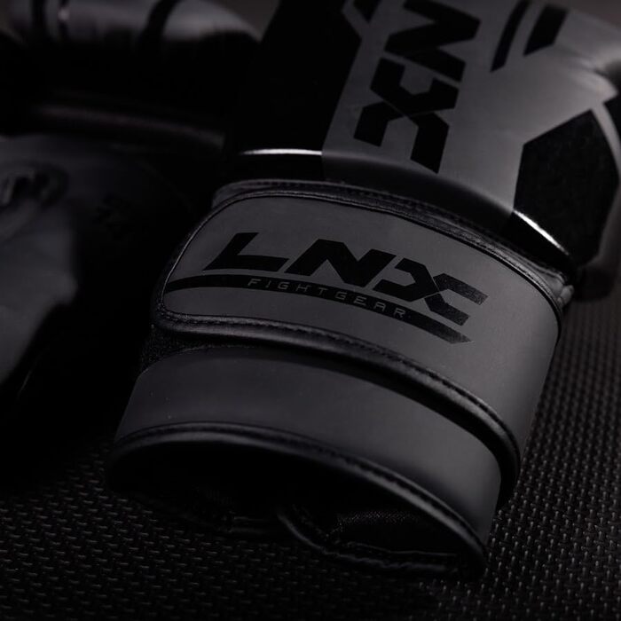 Боксерські рукавички LNX Performance Pro з натуральної шкіри 14 унцій, чорні — для боксу, кікбоксингу, муай-тай, ММА
