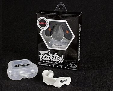 Захисна капа Fairtex MG3 біла для боксу та єдиноборств