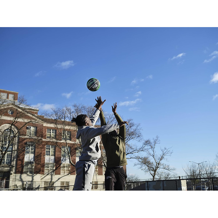 Баскетбольний м'яч Wilson NBA Chicago Bulls, композитний, розмір 7, для дорослих