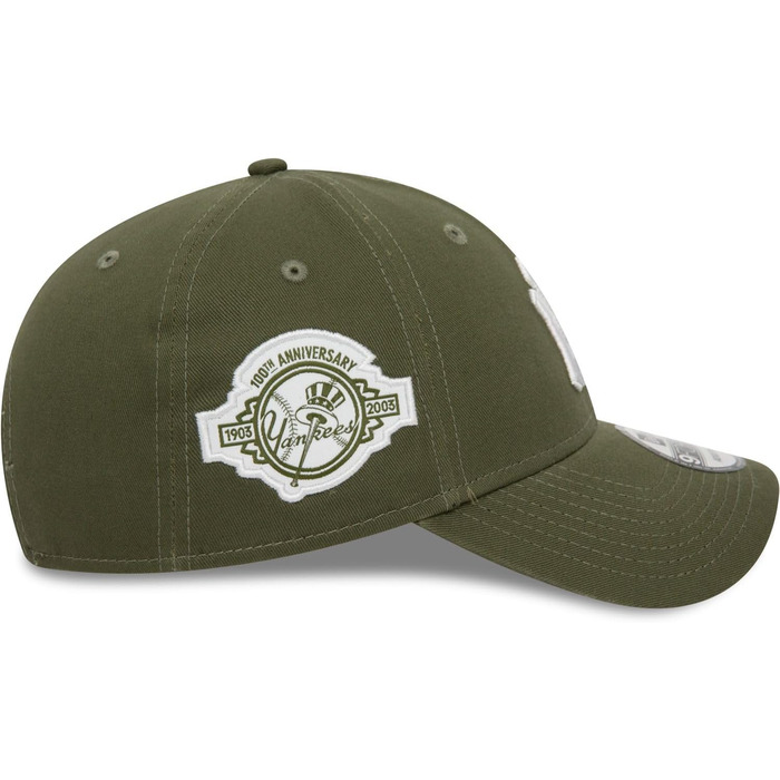 Кепка бейсболка New Era 9Forty Strapback Cap New York Yankees з боковою нашивкою