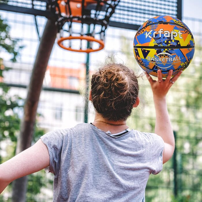 Дитячий баскетбольний м'яч №5 Kinder, м'який, зручний для юних гравців, помаранчевий, з рельєфною поверхнею, для тренувань