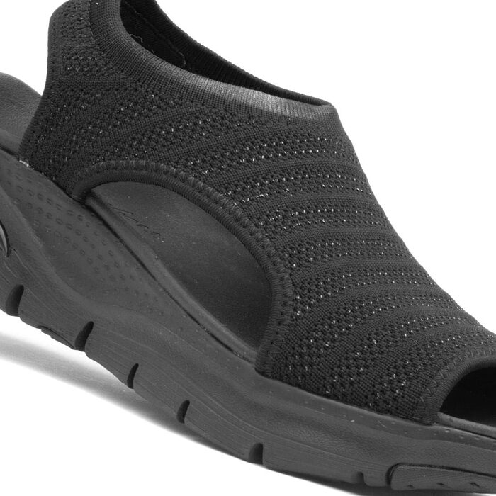 Сандлії Skechers Arch Fit City Catch для жінок (38 EU, чорний мілар з трикотажу)