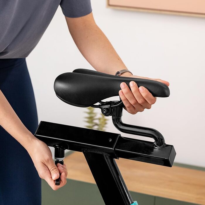 Велотренажер Cecotec DrumFit Indoor 23000 Kosmos Pro: 23 кг маховика, LCD-дисплей, чорний