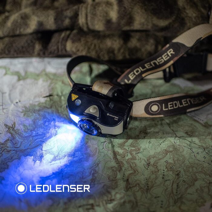 Ліхтар налобний Ledlenser MH8 Outdoor, чорний, акумуляторний, 600 люмен, регульований, до 40 годин роботи, червоне/зелене/синє світло, живлення від 2xAA, блокування транспортування, для полювання та риболовлі