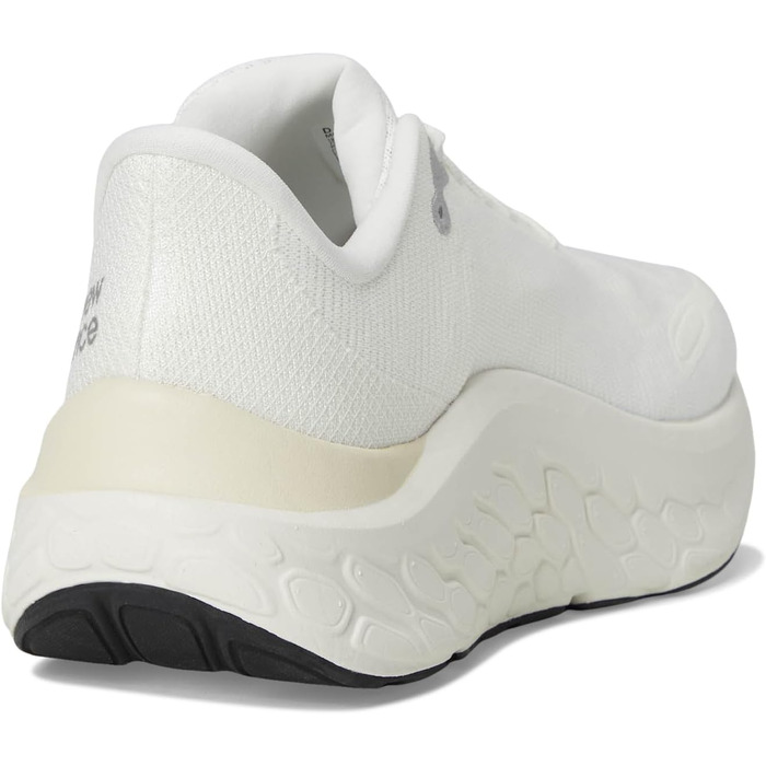 Кросівки для бігу New Balance Kaiha Road V1 Fresh Foam X (42.5 EU, широка колодка, Sea Salt/Vintage Indigo/Linen)