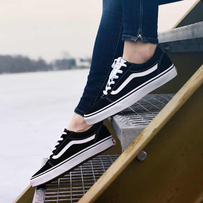Жіночі кеди Vans Ward Old Skool чорні, VN0A38J9IJU, розмір 38.5