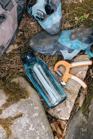 Пляшка для води Kinto, димчасто-сіра, 950 мл, преміум якість
