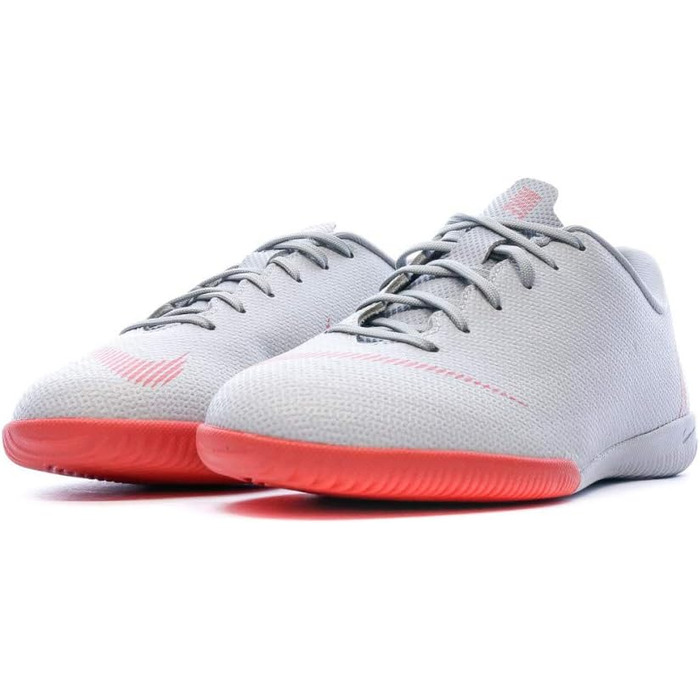 Дитячі футзальні кросівки Nike Vapor 12 Academy GS IC для залу, 33 EU, кольори Wolf Grey, Lt Crimson, Pure Platinum
