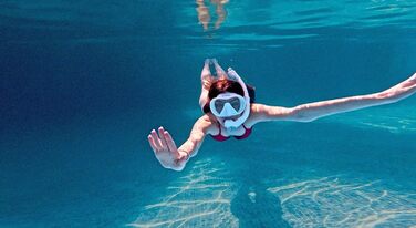 Набір для снорклінгу KAIMANA AquaVision Prolite для дорослих з чохлом, зручна силіконова маска для плавання, альтернатива сноркель-масці, тканинний/силіконовий ремінець, білий