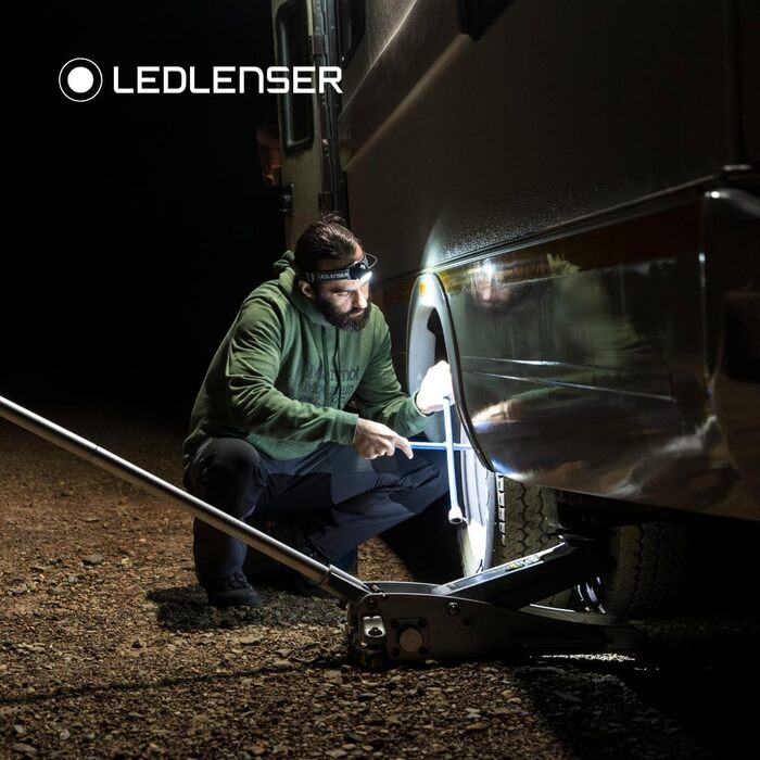 Ledlenser H8R SE - ліхтар налобний LED, 700 люмен, перезарядна, дальність 170 м, 70 годин роботи, комплект з акумулятором, чохлом та USB кабелем