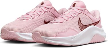Жіночі кросівки Nike Legend Essential 3 NN для тренувань, 39 EU, рожевий, темно-червоний, рожевий