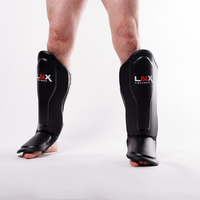 Захист гомілки LNX Muay Thai Pro Fight для кікбоксингу, чорний, розмір M, унісекс