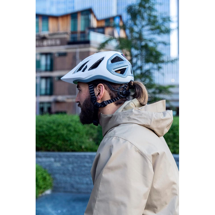 ABUS Stadthelm Urban-I 3.0 ACE велосипедний шолом з LED-ліхтарем, магнітною застібкою та подовженим козирком для чоловіків і жінок