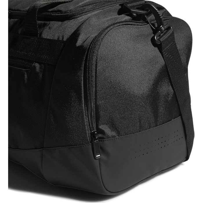 Сумка спортивна adidas Defender IV, унісекс, маленька, дорожній саквояж