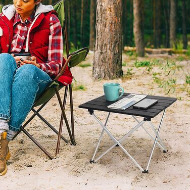 Складаний туристичний стіл Liantral: легкий, компактний, з сумкою для пікніка, кемпінгу, риболовлі та відпочинку на природі