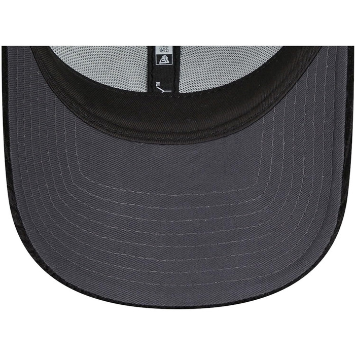 Кепка бейсболка New Era 9Forty Strapback Cap з широким козирком New York Yankees