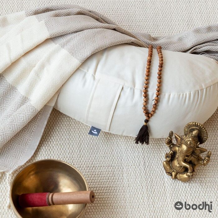 Медитаційна подушка-півмісяць Bodhi Yogi MOND ECO з натуральної бавовни, наповнювач гречане лушпиння, для йоги та медитації, екологічна