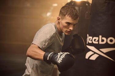 Боксерські рукавички Reebok 10 oz чорного кольору