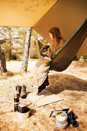 Гамак Amazonas Ultra-Light Adventure Coyote Kingsize (Зелений/Коричневий) - надлегкий, 150 кг, 275x140 см
