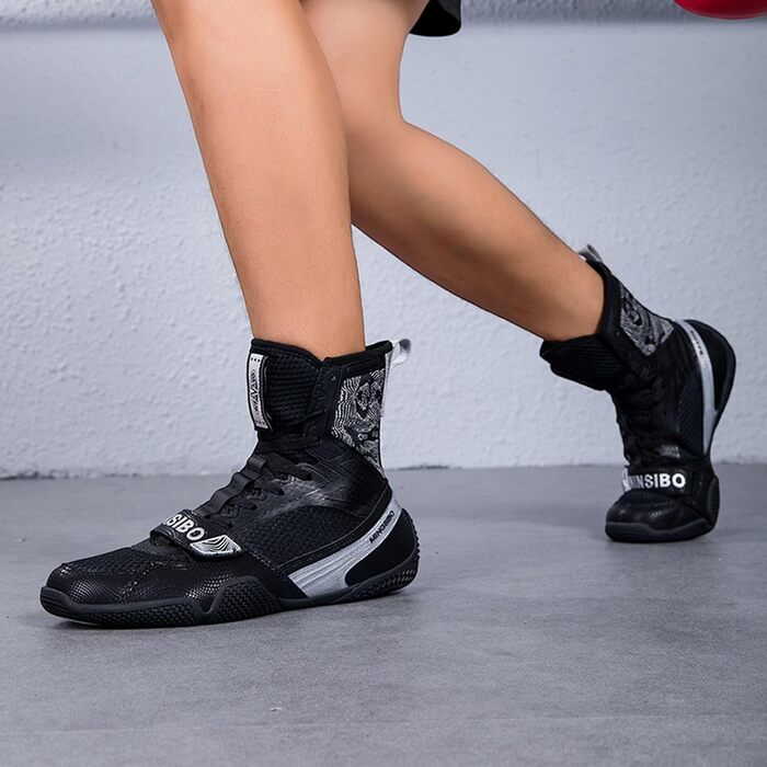 Чоловічі боксерські черевики BLBK для боротьби, кікбоксингу, муай-тай, спарингу та тренувань. Дихаючі боксерські черевики для чоловіків та юнаків. Білий золотий колір (38 EU, чорний/срібний)