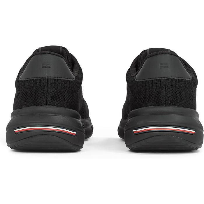 Чоловічі кросівки Tommy Hilfiger: спортивне взуття, чорний колір, розмір 40 EU