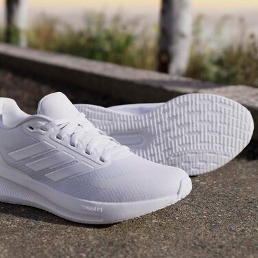 Жіночі кросівки для бігу adidas Runfalcon 5 Cloud White — білі, з амортизацією Cloudfoam та дихаючою сіткою, розмір 39 1/3 EU