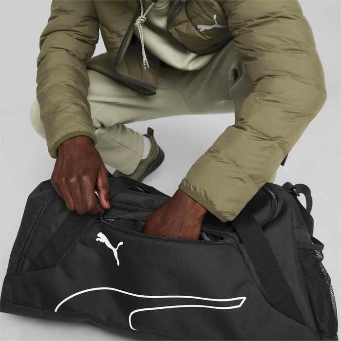 Сумка спортивна PUMA Fundamentals XS, компактна, чорна