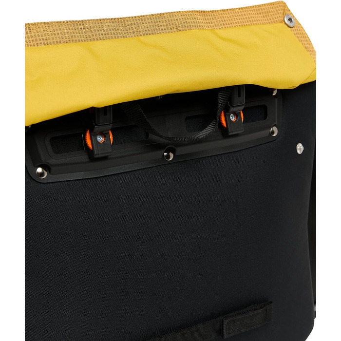 Сумка-месенджер VAUDE Cycle Messenger L для велосипеда, 20 л, з дощовиком, універсальний розмір, жовта