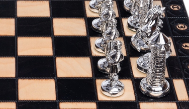 Великі дерев'яні середньовічні шахи, сріблясто-чорні, Chesscheck