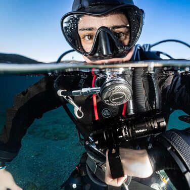 Ліхтар під водою Wurkkos DL06 з 6 LED XHP50.2, 15000 Люмен, акумулятор 3*5000mAh, USB-C зарядка, 6000K