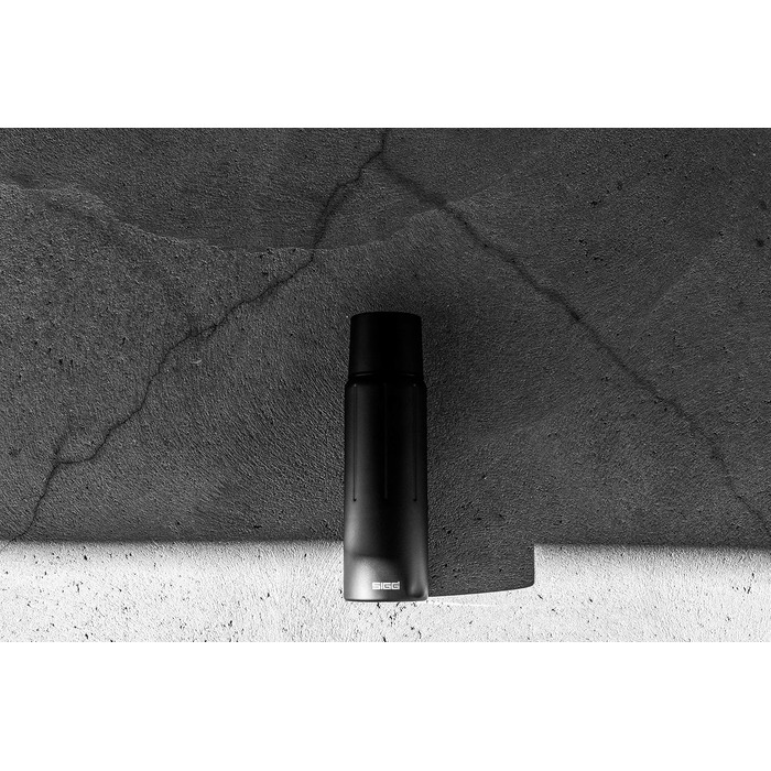 Термос SIGG Gemstone IBT з чашкою, ізольована питна пляшка, герметична, легка, BPA-free, нержавіюча сталь 18/8, об'єм 0,5/0,75/1,1 л