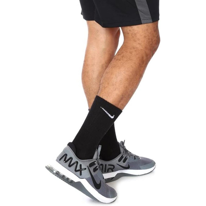 Кросівки Nike Air Max Alpha Trainer 4 для чоловіків (40 EU, темно-сірий, чорний, білий)