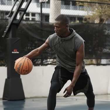 М'яч баскетбольний Wilson NBA Authentic Series Outdoor WTB7300XB, оранжевий, для гри на вулиці