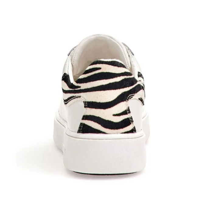 Жіночі кросівки GUESS FL8MLNLEA12 Zebra | розмір 39