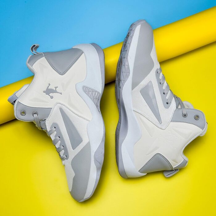 Баскетбольні кросівки High Top з антиковзким покриттям, легкі та зручні, розмір 43 EU, вузька колодка, білі