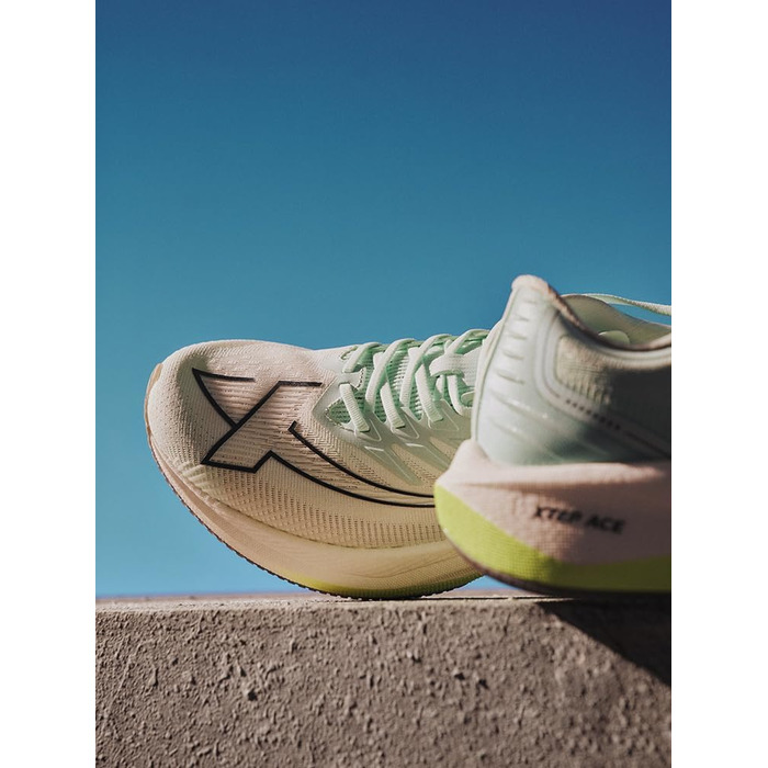 Чоловічі бігові кросівки XTEP One-Piece літні, сітка, дихаючі, з амортизацією, для спорту, тестування, розмір 41 EU, колір: зелений, білий