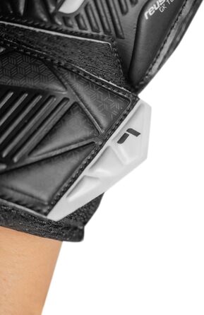 Воротарські рукавички Reusch Attrakt Resist Junior для дітей, унісекс