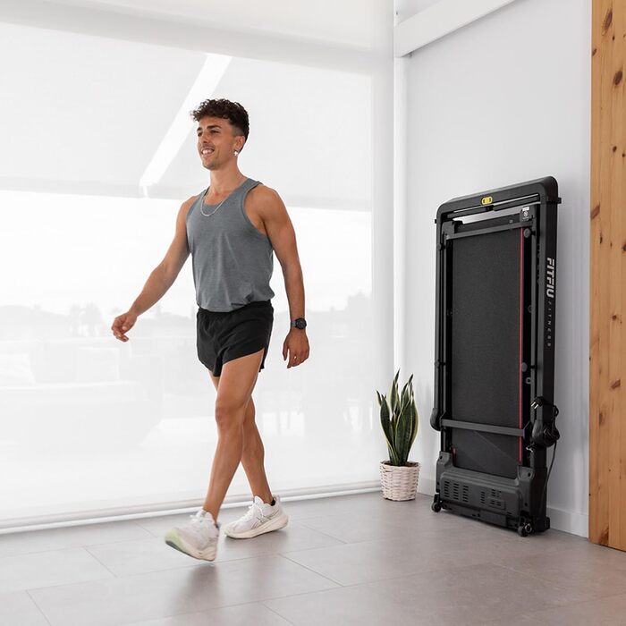 Біговий тренажер FITFIU MC-240: складаний, з підставкою для ПК, швидкість до 16 км/год, підключення до додатку, ручне нахил, потужність 1875 Вт, вантажопідйомність 120 кг