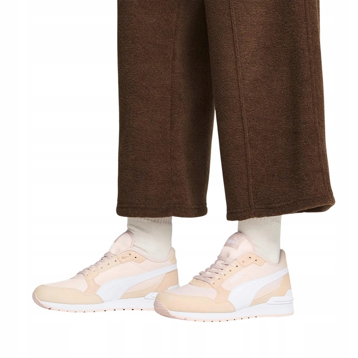 Жіночі низькі кросівки PUMA Softfoam+ р. 38