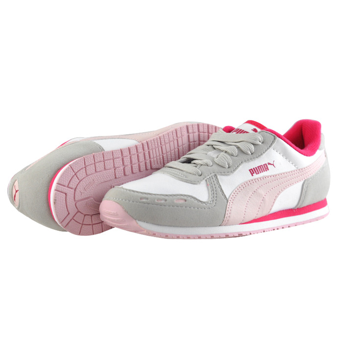 Жіночі спортивні кросівки PUMA CABANA RACER, розмір 37