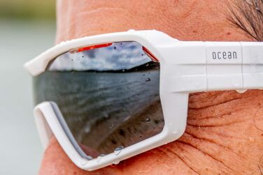 Окуляри для плавання OCEAN Chameleon поляризовані, для водних видів спорту, матові білі, димчасті лінзи