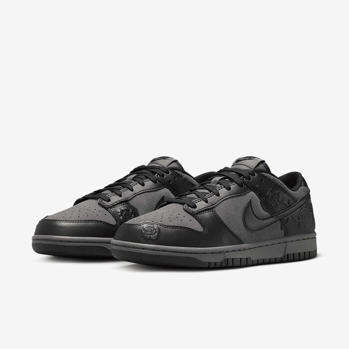 Кросівки Nike Dunk Low для жінок, біло-чорні (37.5 EU, Iron Grey Black Iron Grey)