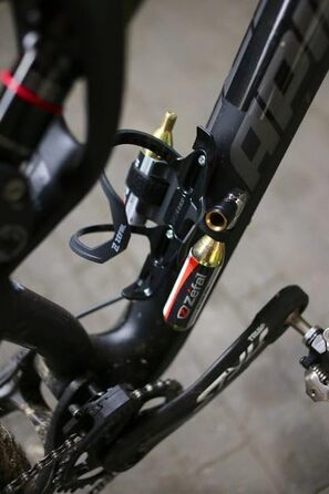 Фляготримач Zéfal Pulse Z2i, універсальний, чорний, для дорослих, велосипедний аксесуар