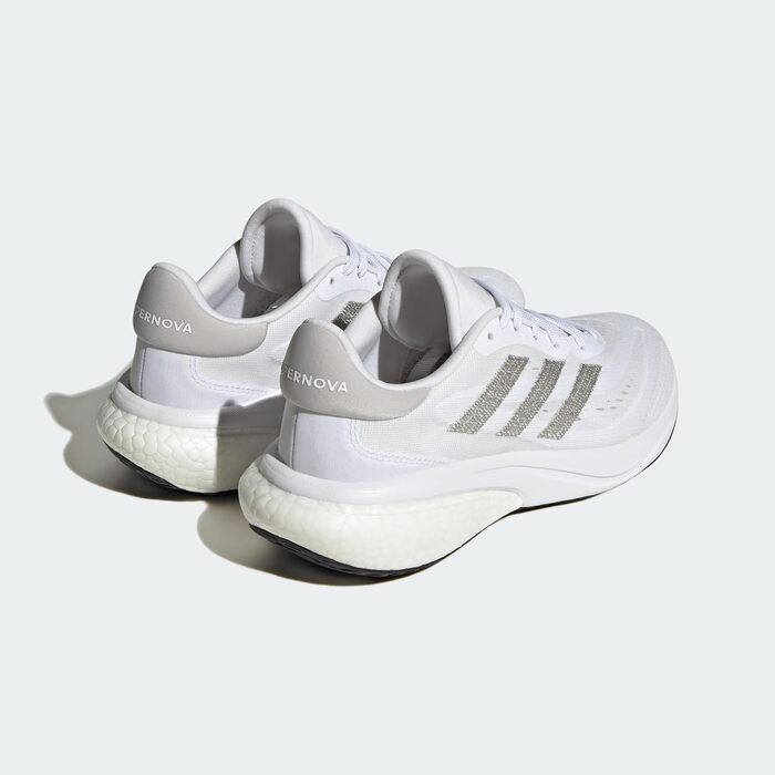 Кросівки для бігу Adidas Supernova 3 для жінок, розмір 40 2/3 EU, Cloud White/Grey Two/Core Black