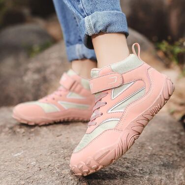 Дитячі трекінгові черевики для ходьби та туризму. Водонепроникні кросівки для дівчаток та хлопчиків. Зручні та легкі черевики на липучці. Розмір 33 EU, колір рожевий.